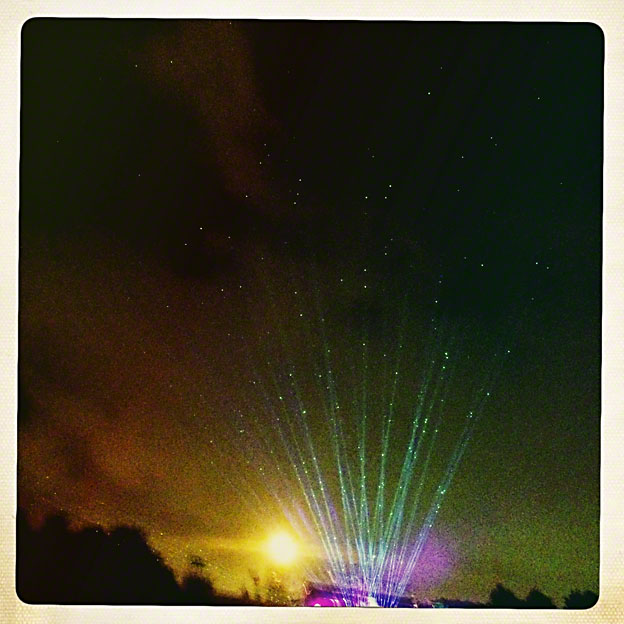 Lasers_in_Rain_RKelly_Pitchfork_Fest_2013